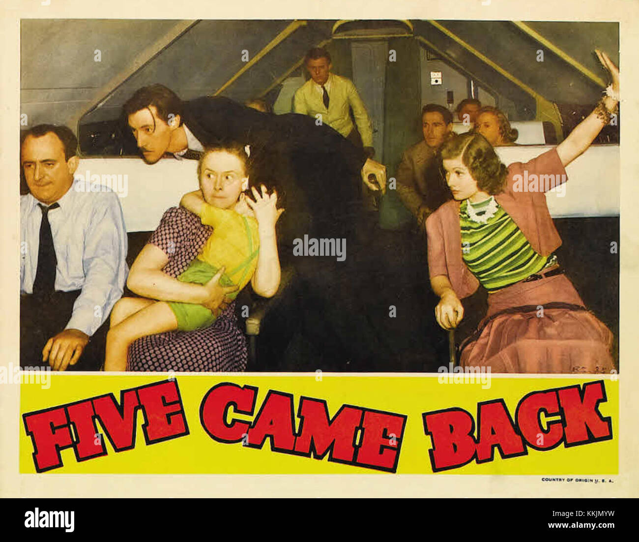 *Five came Back* est un film américain réalisé par John Farrow en 1939. Le film suit un groupe de passagers bloqués dans la jungle amazonienne après l'écrasement de leur avion. L'histoire se concentre sur la survie et le drame humain alors que le groupe fait face à des conditions extrêmes et aux défis de l'isolement. Banque D'Images