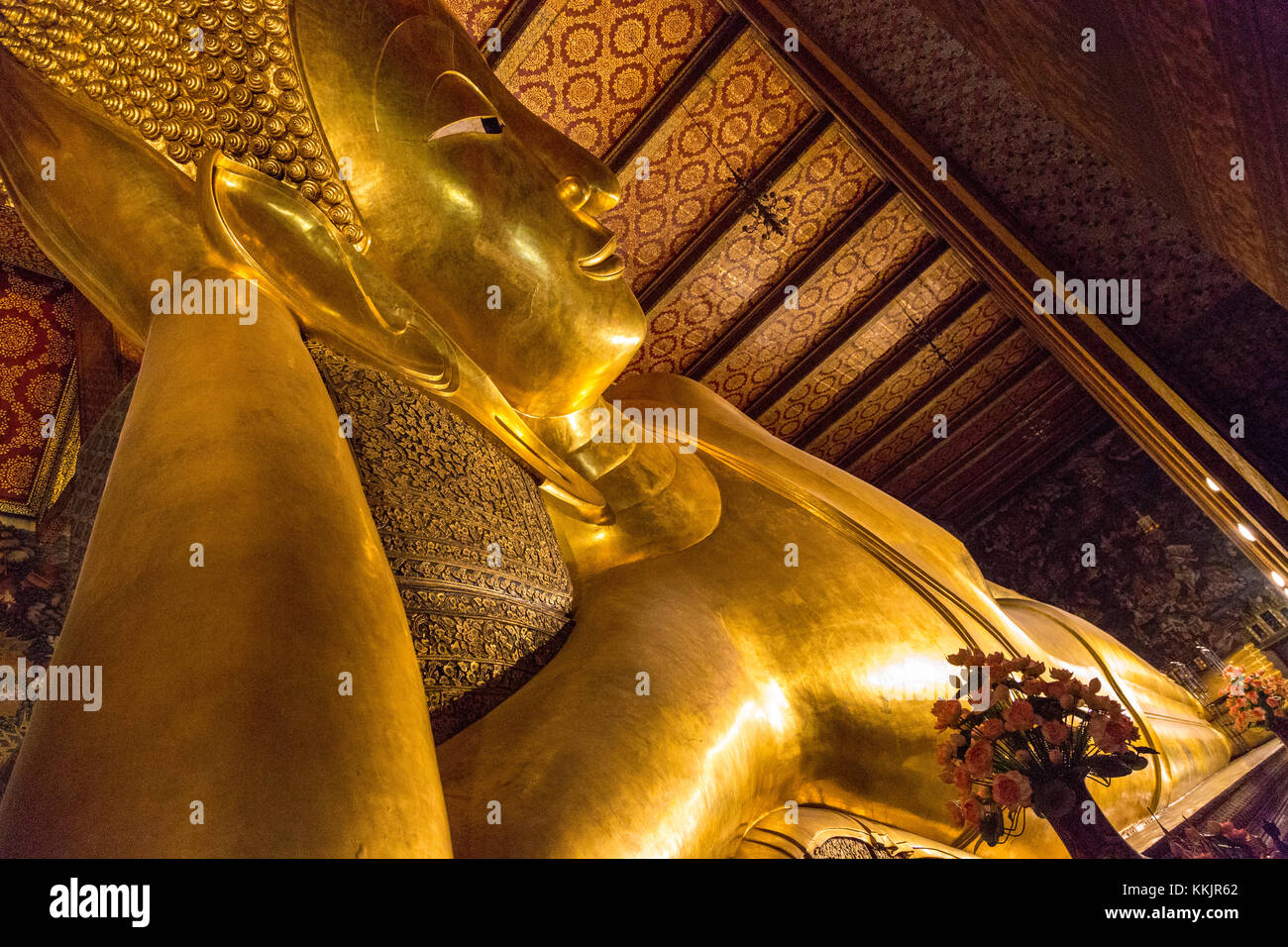Bangkok, Thaïlande. Bouddha couché, Wat Pho temple complexe. Banque D'Images