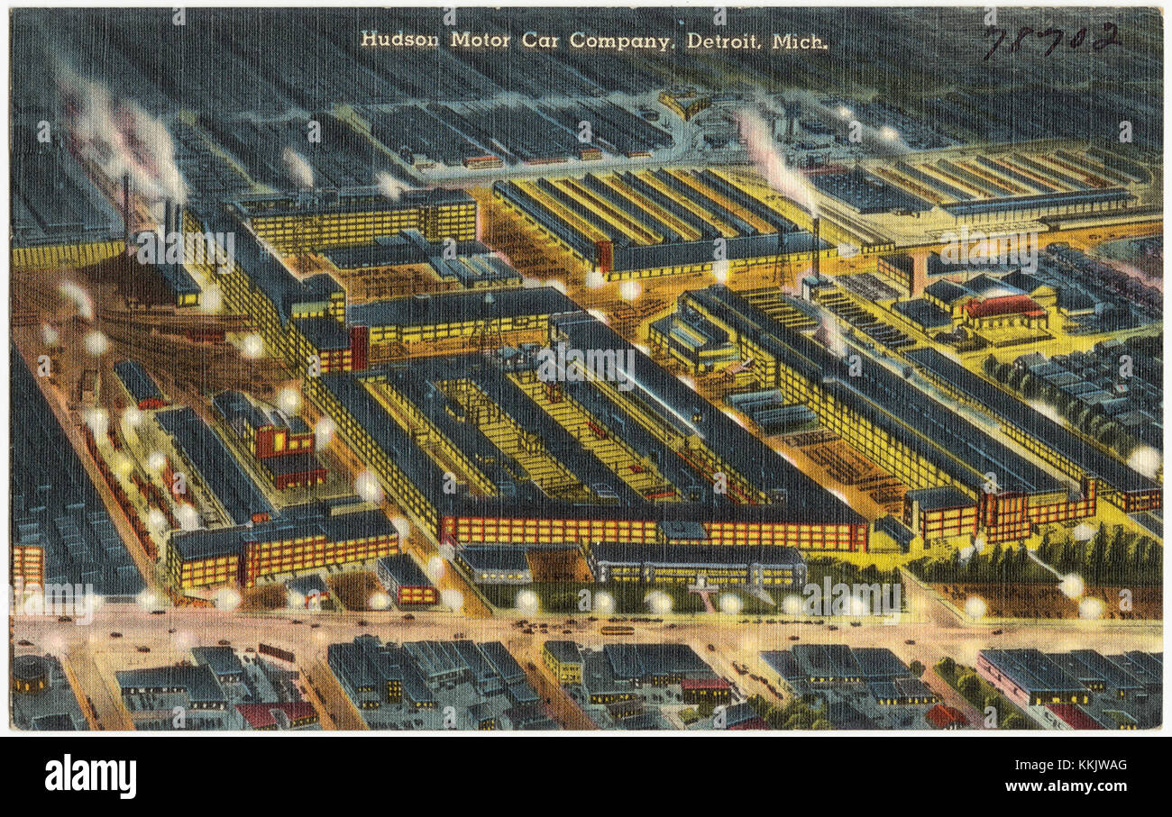 Hudson Motor car Company était un constructeur automobile américain basé à Detroit, Michigan. Fondée en 1909, la société a produit une gamme de véhicules populaires, connus pour leurs conceptions innovantes et leur technologie de pointe. Elle a joué un rôle important dans l'industrie automobile américaine avant de fusionner avec Nash-Kelvinator en 1954 pour former American Motors Corporation. Banque D'Images