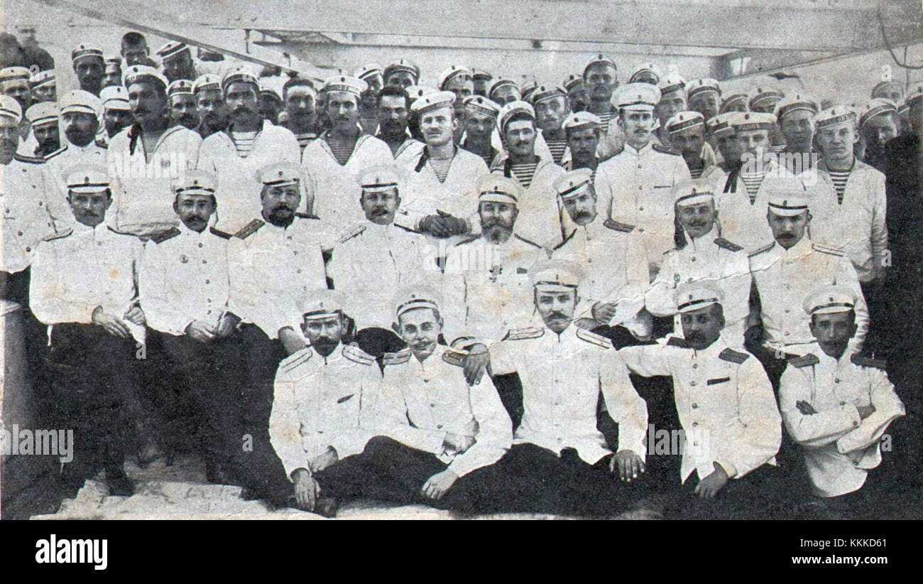 L'équipage d'Ochakov fait référence aux marins et officiers à bord du navire de guerre russe Ochakov, un navire d'importance historique du XVIIIe siècle. Banque D'Images