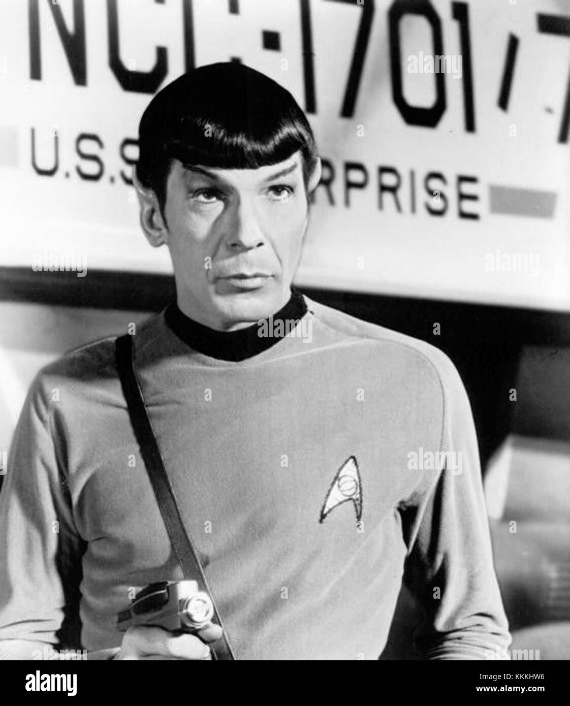 Leonard Nimoy dans le rôle de Mr. Spock de Star Trek est devenu un personnage emblématique de science-fiction. Connu pour son héritage vulcain et son comportement logique, Spock est une figure clé du succès de la franchise. Banque D'Images