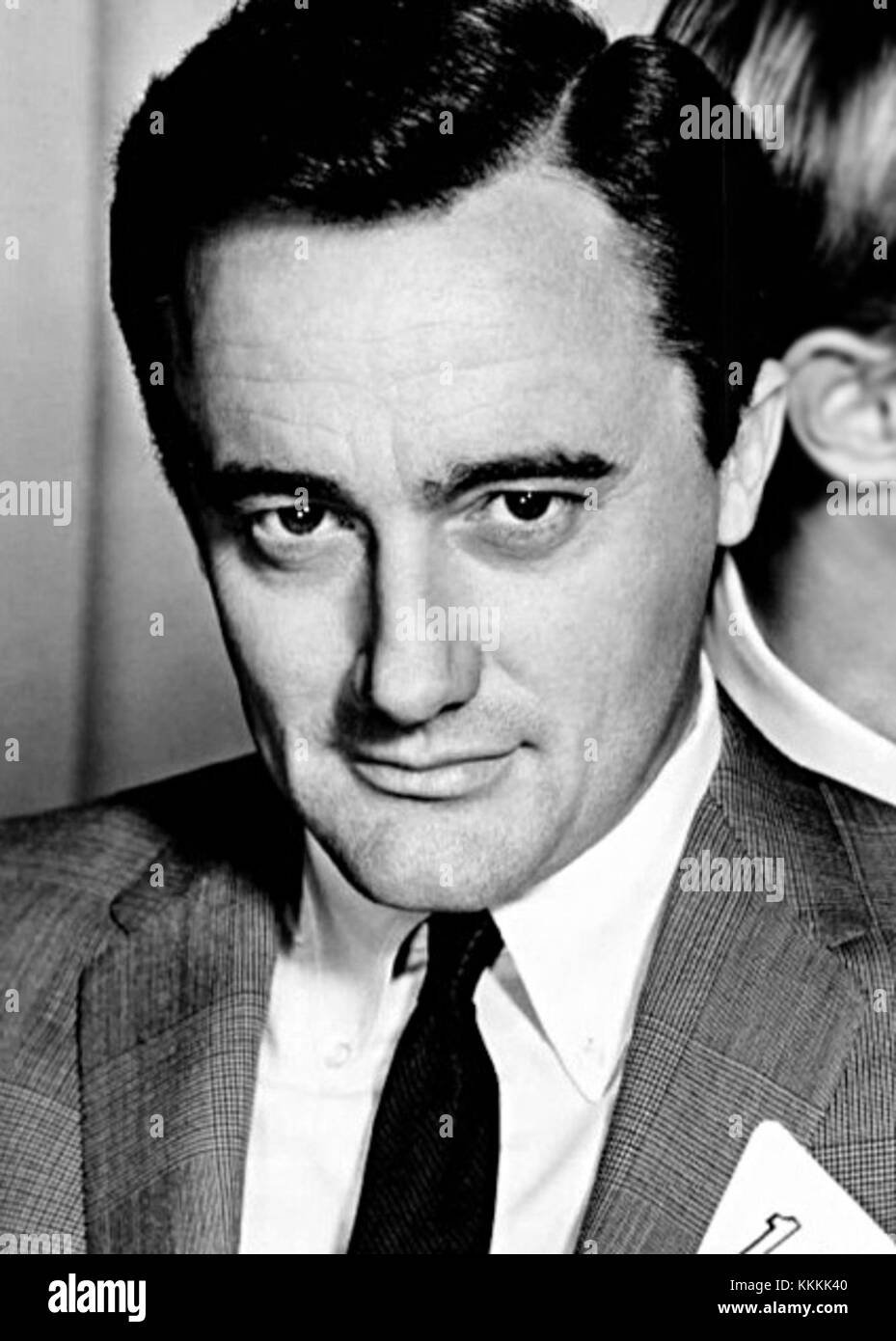 Cette image montre Robert Vaughn et David McCallum, stars de la série télévisée des années 1960 'The Man from U.N.C.L.E.'. Leurs rôles dans la série d'espionnage ont été déterminants dans la popularité de la série pendant la Guerre froide. Banque D'Images