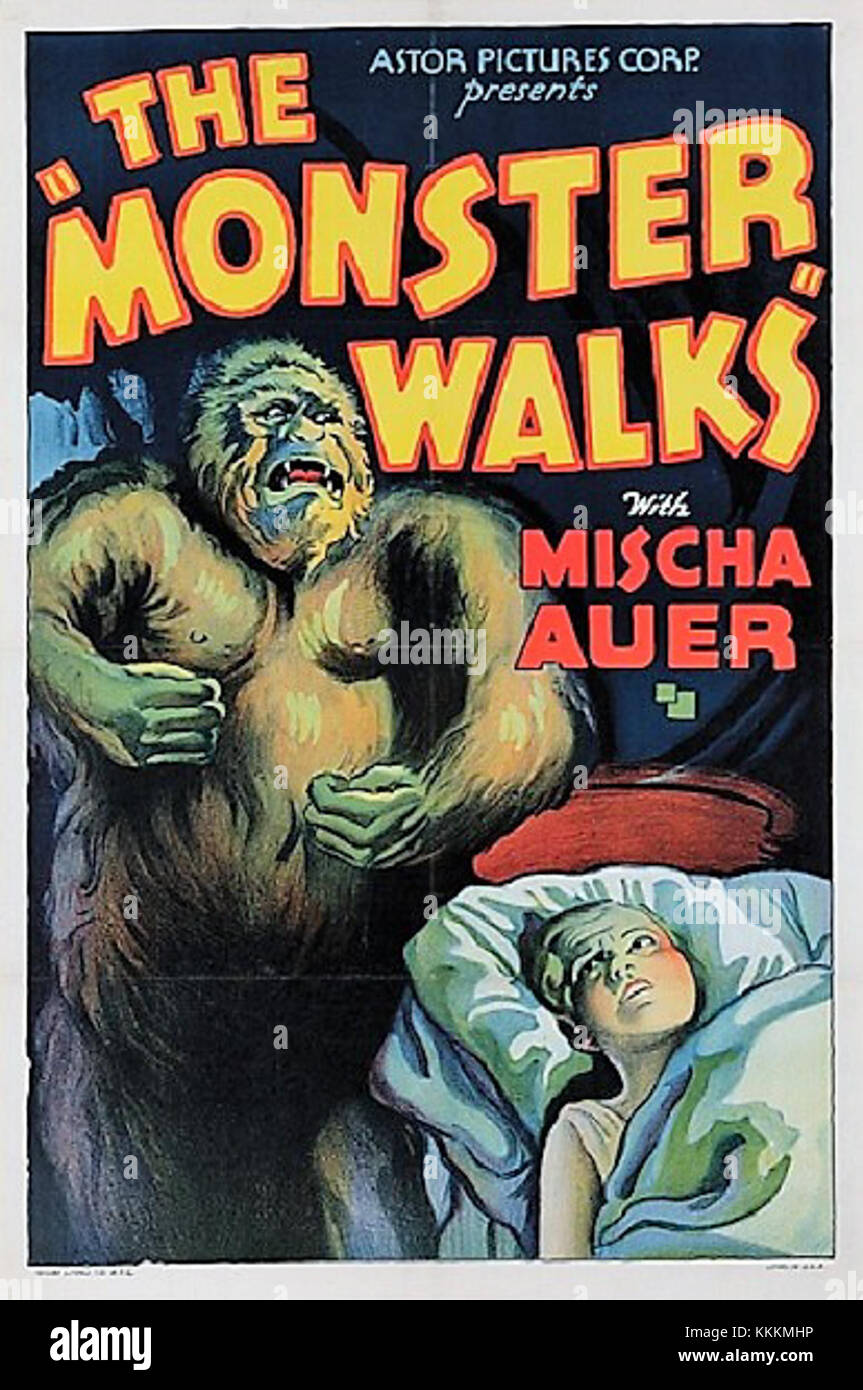 Cette affiche de 1932 fait la promotion du film *The Monster Walks*, un classique du genre horreur. Le film présente une histoire de terreur et de suspense, se déroulant dans un mystérieux manoir. Banque D'Images
