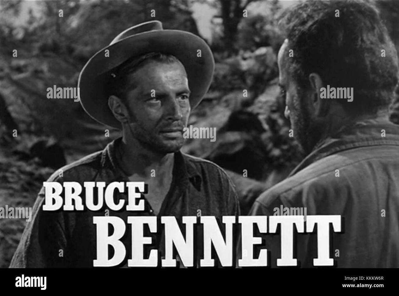 Bruce Bennett apparaît dans la bande-annonce de The Treasure of the Sierra Madre, un film de 1948 basé sur le roman de B. Traven, explorant les thèmes de la cupidité et de la survie. Banque D'Images