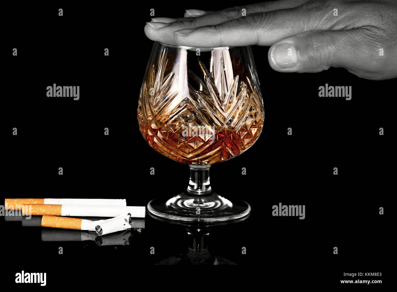 Dur dans les années à nouveau Arrêter et Arrêter de fumer et boire Banque D'Images