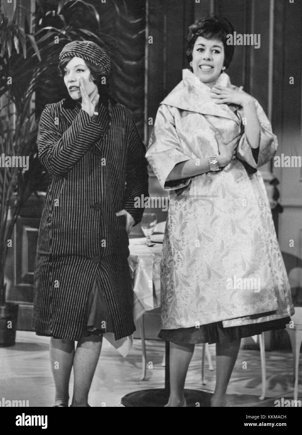 Carol Burnett Denise Lor Garry Moore Show 1961 Banque D'Images