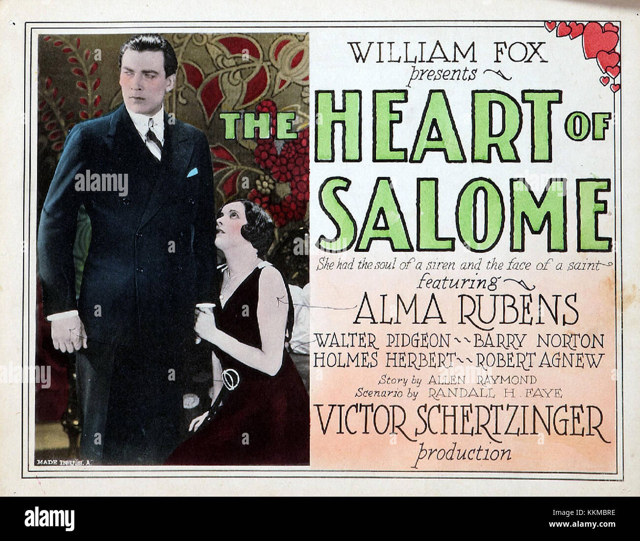 John McQuade Charlie Wild, Private Detective est un film de 1951 qui met en vedette le personnage-titre, un détective privé, enquêtant sur diverses affaires criminelles. Le film appartient au genre détective, typique des films noirs hollywoodiens du milieu du XXe siècle. Banque D'Images