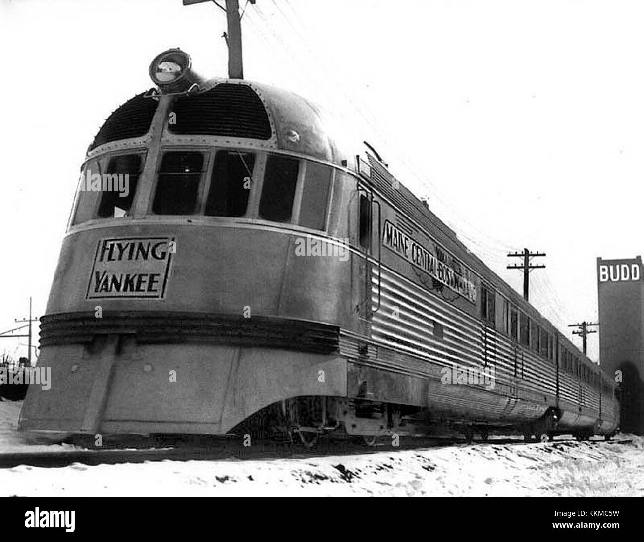 Le Flying Yankee était un service de train de luxe introduit en 1935 aux États-Unis. Il était connu pour son service haut débit et haut de gamme, offrant confort et rapidité aux passagers voyageant sur la route Boston-Maine. Banque D'Images
