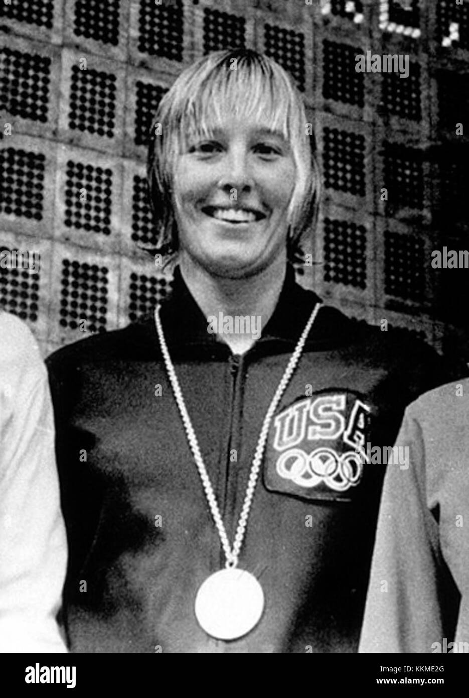 Micki King, en 1972, est probablement une référence à la plongeuse olympique américaine, connue pour ses réalisations en plongée de compétition au début des années 1970 Banque D'Images