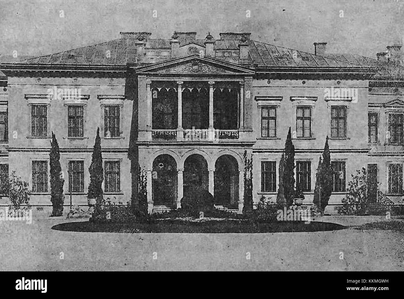Le palais Badeni de Busk, construit avant 1904, reflète le grand style architectural de l'époque et son importance culturelle en tant que résidence noble dans la Pologne historique. Banque D'Images