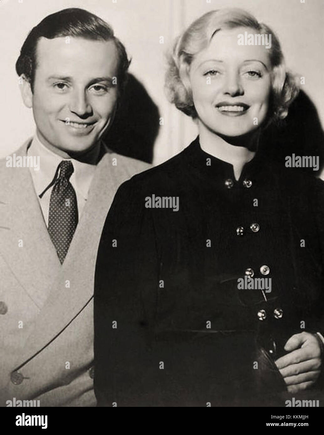 Frank Lawton et Evelyn Laye étaient des acteurs britanniques renommés, reconnus pour leur contribution au cinéma et au théâtre au milieu du XXe siècle. Banque D'Images