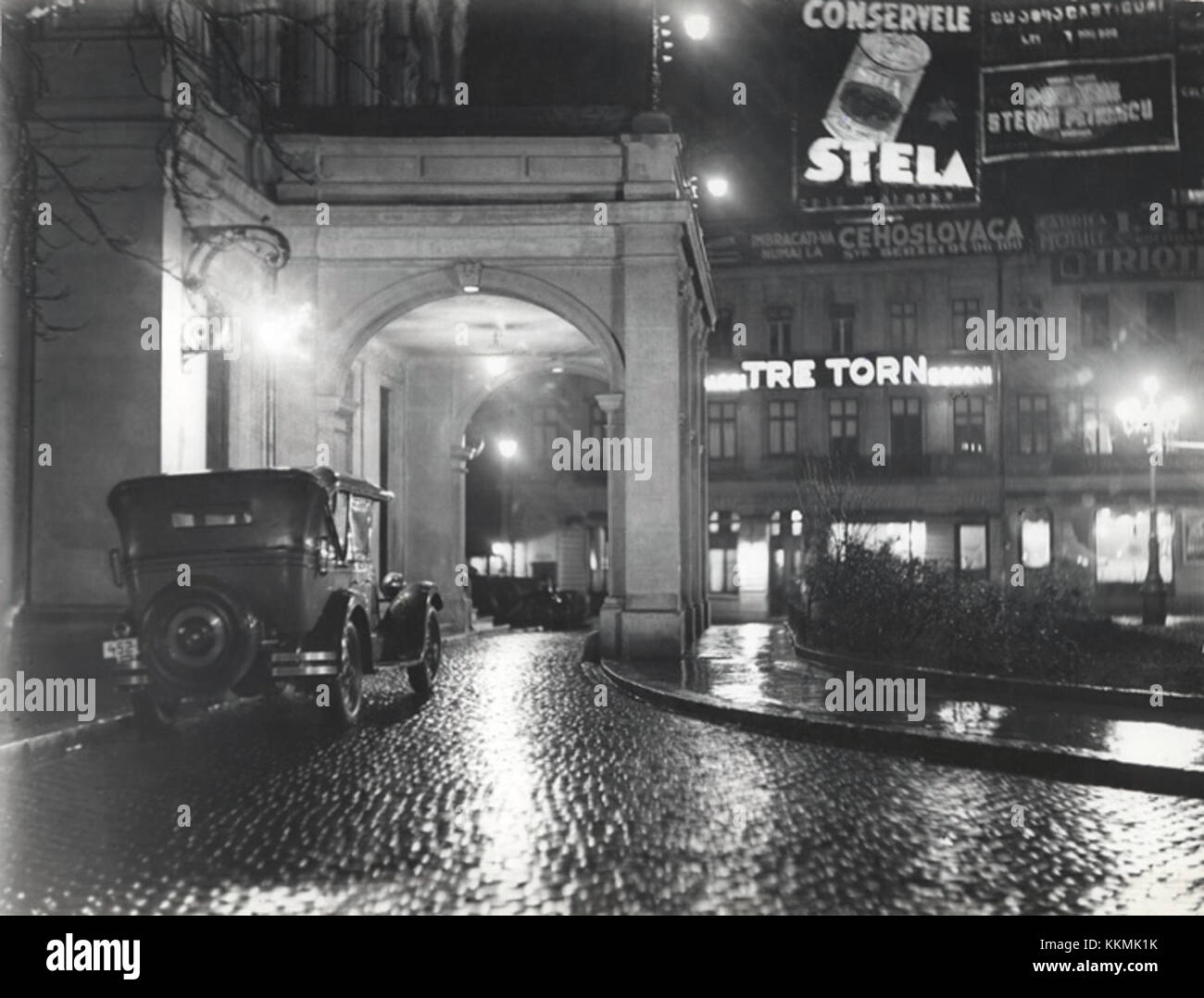 Nicolae Ionescu est une figure notable associée au Théâtre national, contribuant de manière significative aux arts théâtraux roumains par le jeu d'acteur et la mise en scène. Banque D'Images