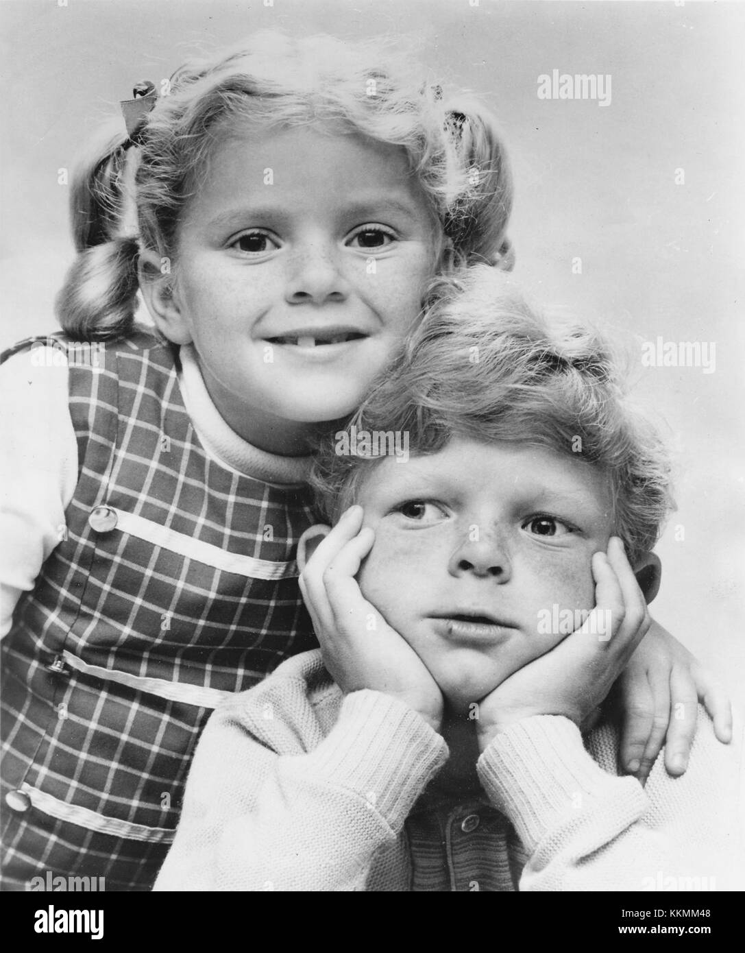 Anissa Jones et Johnny Whitaker ont joué ensemble dans la série télévisée populaire "Family Affair", diffusée en 1967. La série a joué un rôle majeur dans l'histoire de la télévision américaine. Banque D'Images