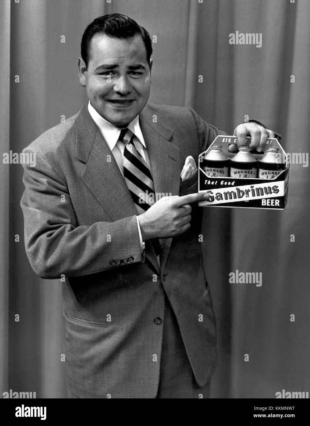 Jonathan Winters, un comédien américain, est apparu dans une publicité pour Gambrinus Beer. La publicité met en valeur ses talents comiques et les efforts marketing de la marque de bière. Banque D'Images
