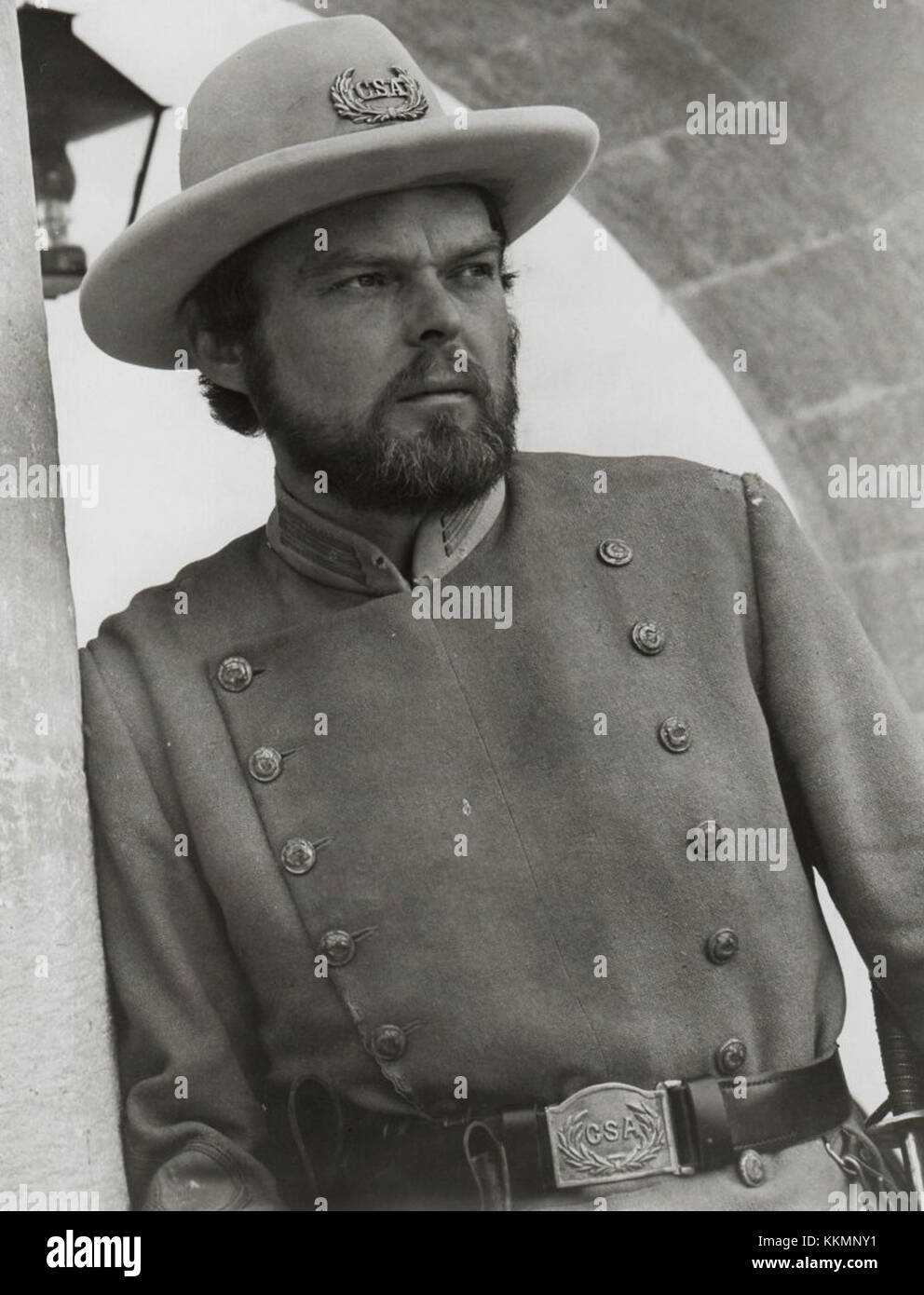 Edward Faulkner apparaît dans le film "The Undefated", un film occidental réalisé par Andrew V. McLaglen en 1969. Faulkner a joué un rôle secondaire dans ce film classique sur les suites de la guerre de Sécession et les relations complexes entre les soldats de l'Union et les soldats confédérés. Banque D'Images