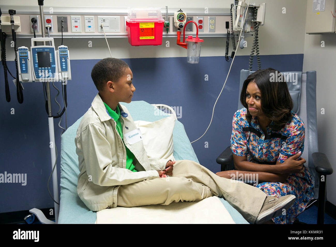 La Première Dame Michelle Obama visites avec camron Stevens dans sa chambre au st. Jude Children's Research Hospital à Memphis, Tenn.., sept. 17, 2014. Banque D'Images