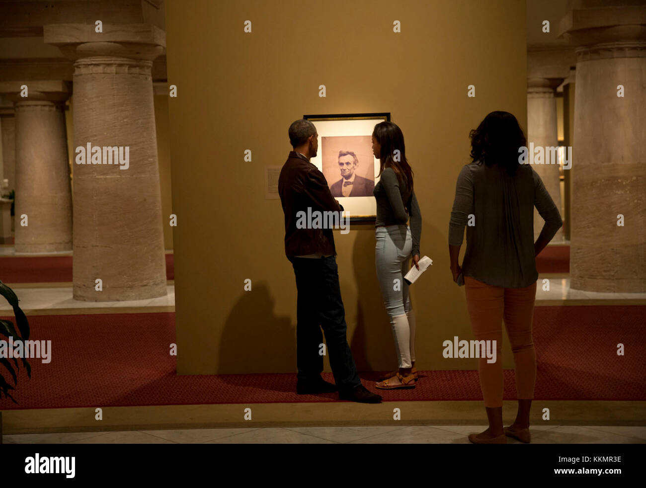Sept. 14, 2014 "le président, la première dame, et sa fille malia voir un portrait d'Abraham Lincoln lors d'une visite à la National Portrait Gallery et le Smithsonian American Art Museum de Washington, d.c.' Banque D'Images