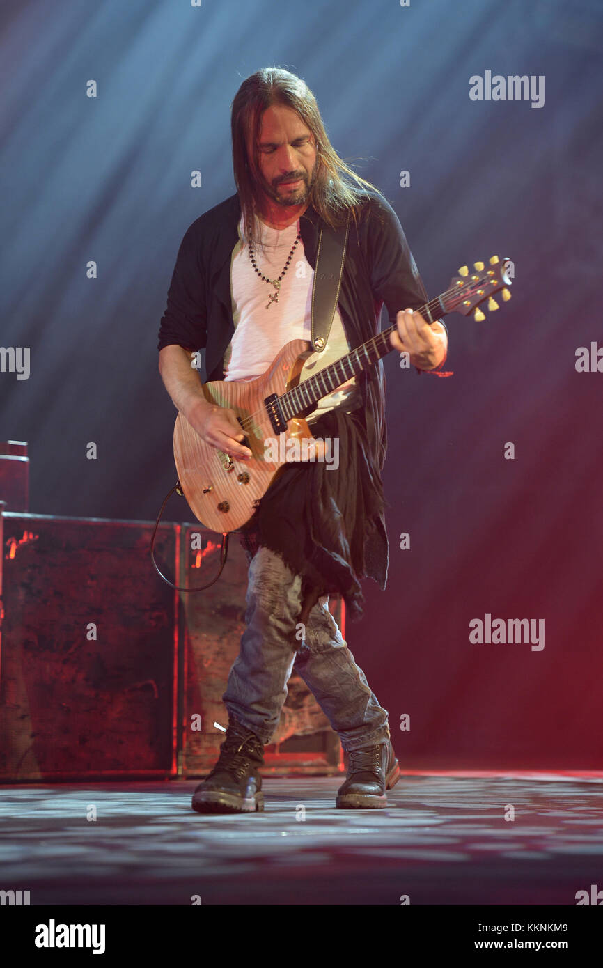 MIAMI FL - 02 JUILLET : Sergio Vallon de Mana se produit à l'AmericanAirlines Arena le 2 juillet 2015 à Miami, Floride. Personnes: Sergio Vallin Banque D'Images