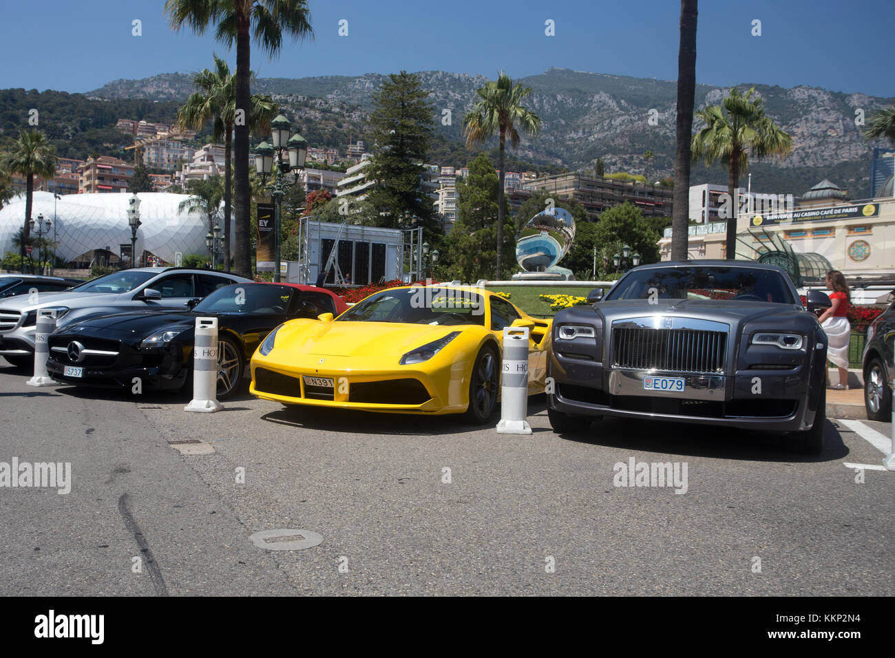 Supercars garer en place du Casino, Monaco Banque D'Images