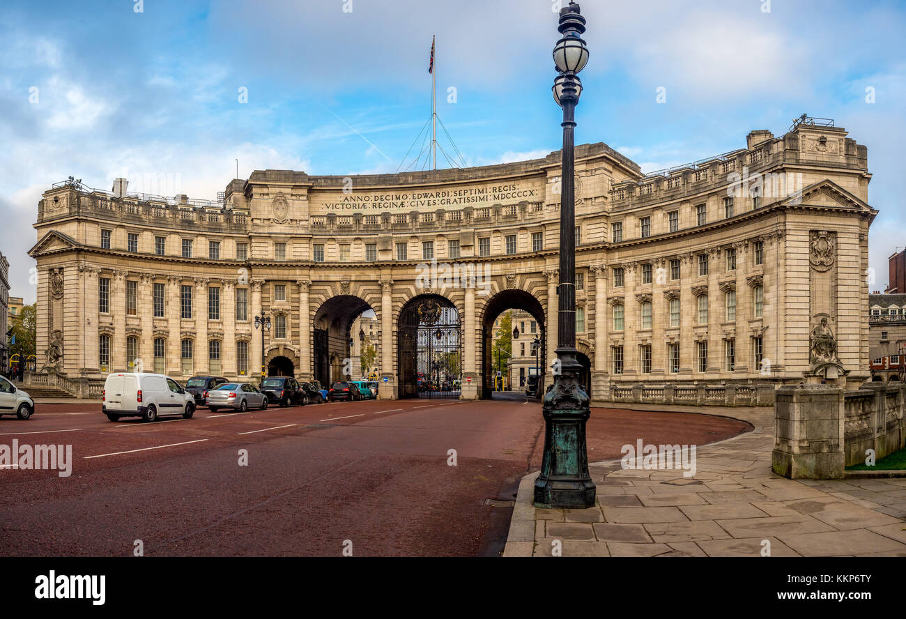 Panorama de l'Admiralty Arch à la fin de la Mall, Londres Banque D'Images