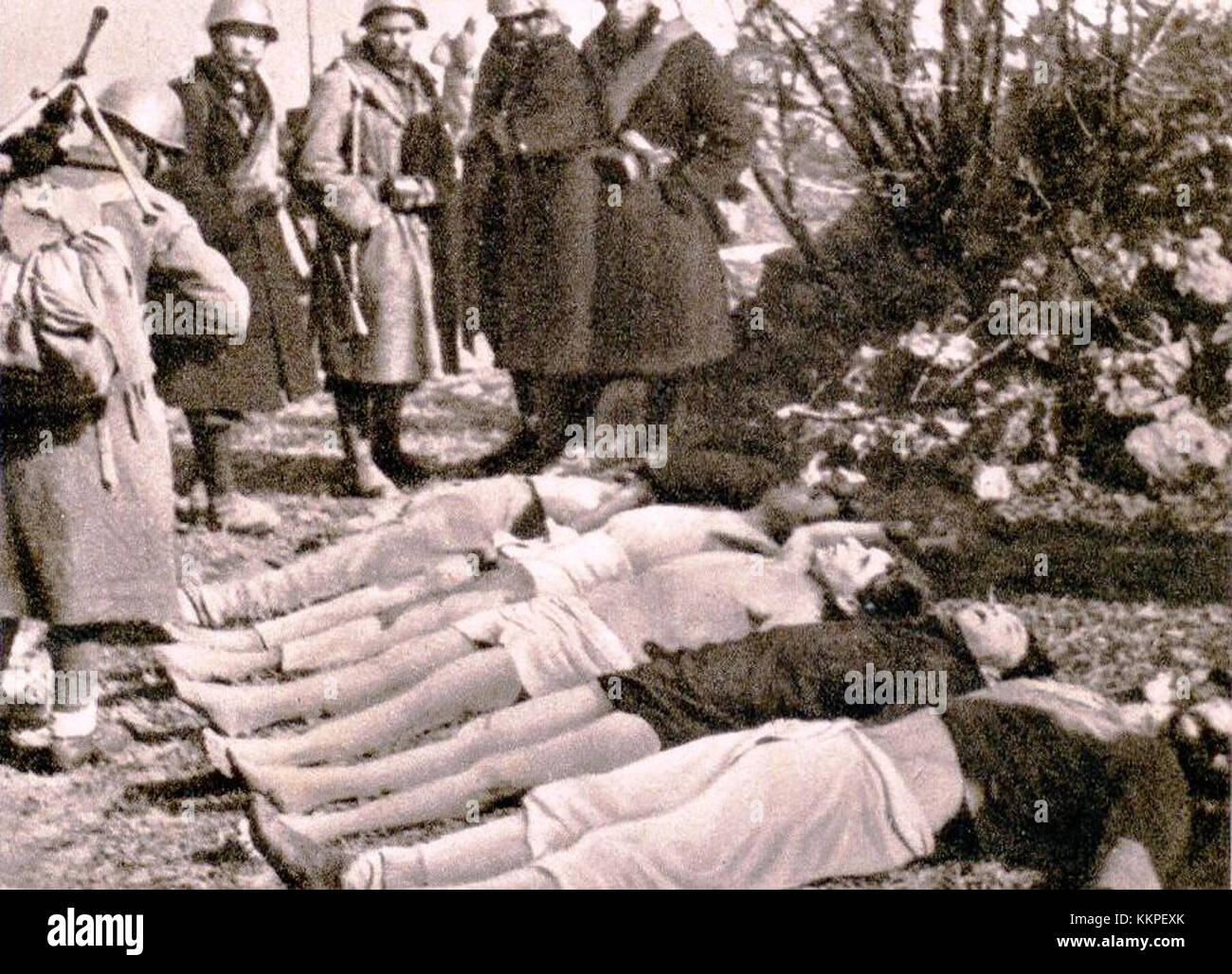 Italijanski vojaki se traduit par 'soldats italiens' en anglais. L'expression se réfère probablement à des soldats d'Italie, potentiellement dans un contexte historique comme la première Guerre mondiale ou la seconde Guerre mondiale, ou de l'armée italienne. Banque D'Images