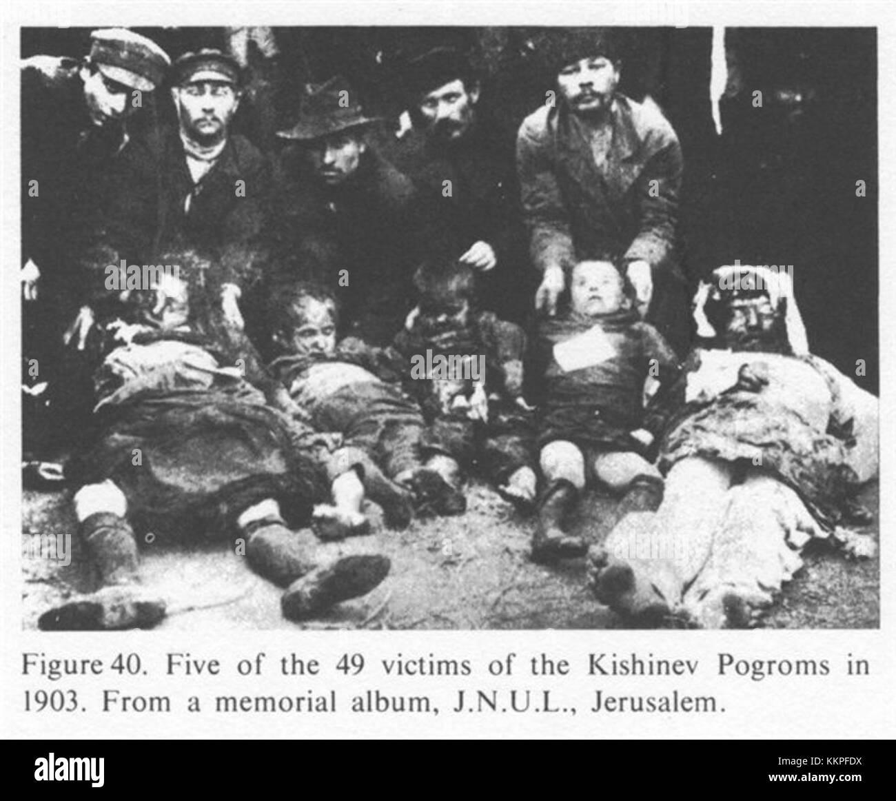 Le pogrom de 1903 à Chișinău, en Moldavie, est une violente émeute anti-juive qui a entraîné la mort de nombreux résidents juifs. Il reste un événement important dans l'histoire de la région, reflétant les tensions de l'époque. Banque D'Images