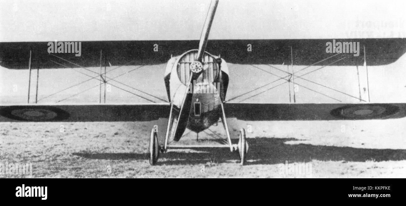 Le SPAD S. VII est un avion de chasse français de la première Guerre mondiale, connu pour son rôle dans le combat aérien. C'était l'un des avions les plus efficaces utilisés pendant la guerre, réputé pour sa vitesse et sa maniabilité. Banque D'Images