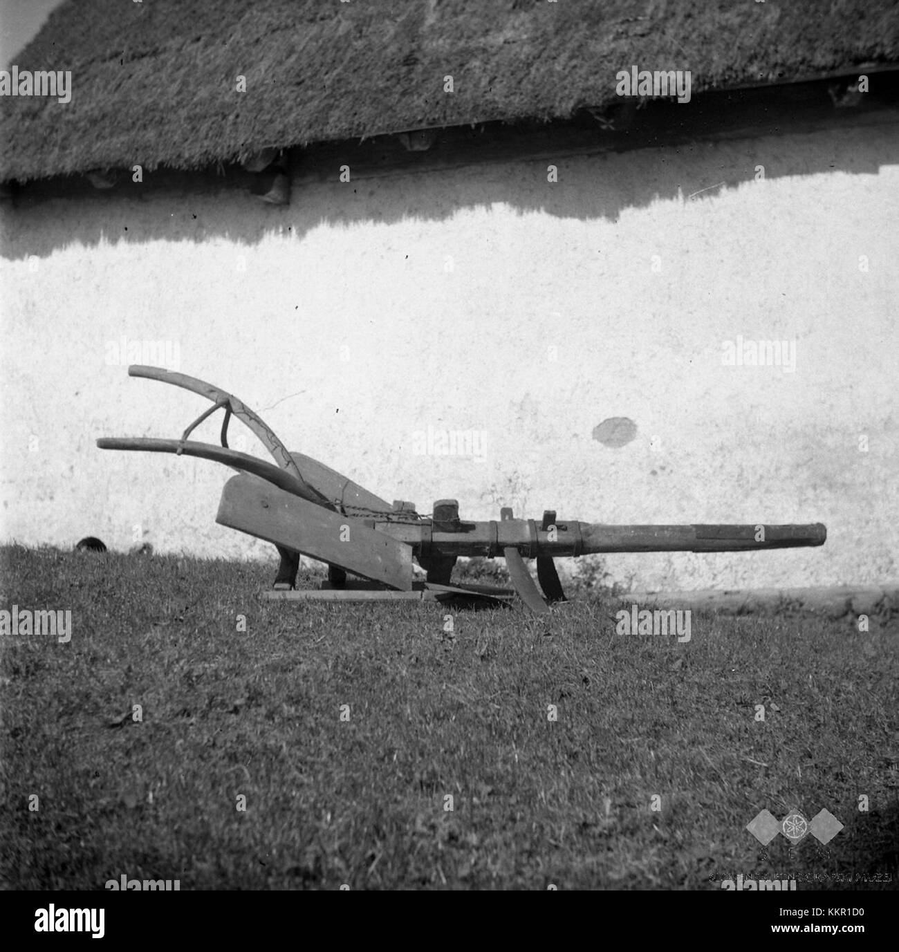 Le bouchon LESEN dvojni est un outil agricole traditionnel, une charrue double utilisée dans le village de Vojsko, Slovénie, datant de 1959. Banque D'Images