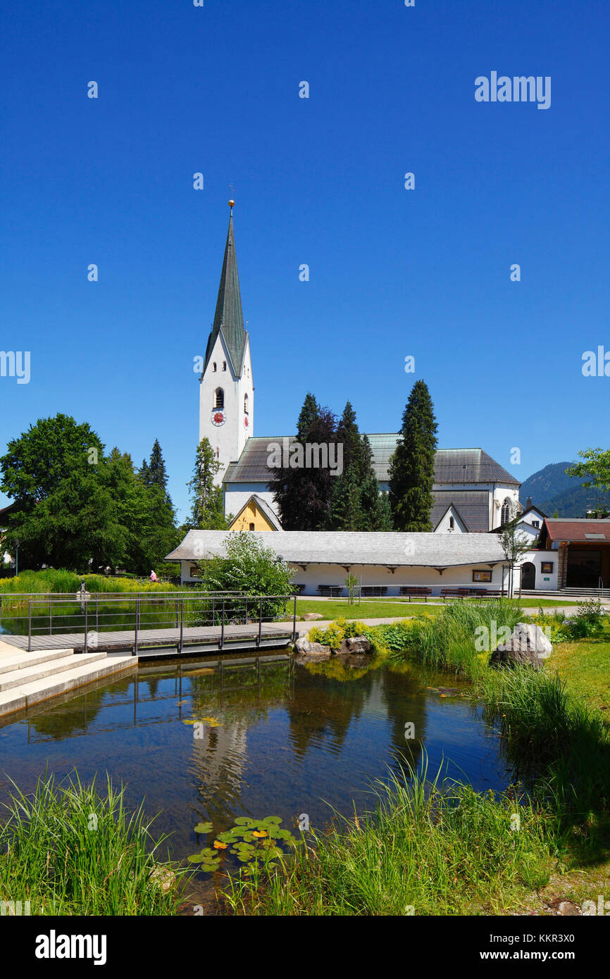 Eglise paroissiale catholique St Johannes Baptist, centre de santé, Oberstdorf, Oberallgäu, Allgäu, Swabia, Bavière, Allemagne, Europe, Bavière, Allemagne, Europe Banque D'Images