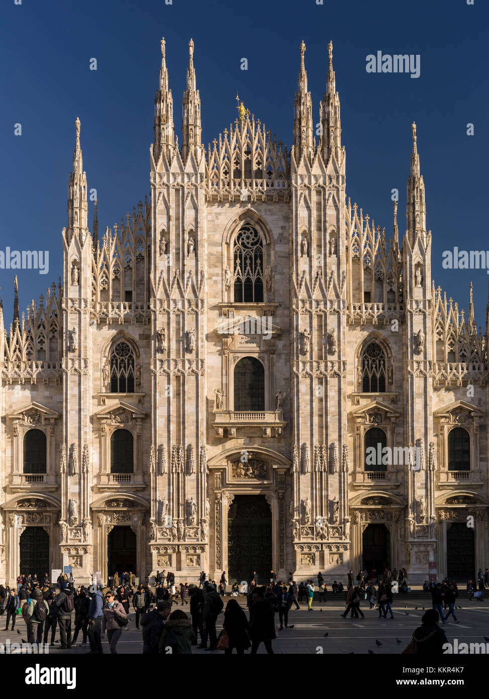 Cathédrale de Milan dans la lumière du soir Banque D'Images Cathédrale de Milan dans la lumière du soir Banque D'Images