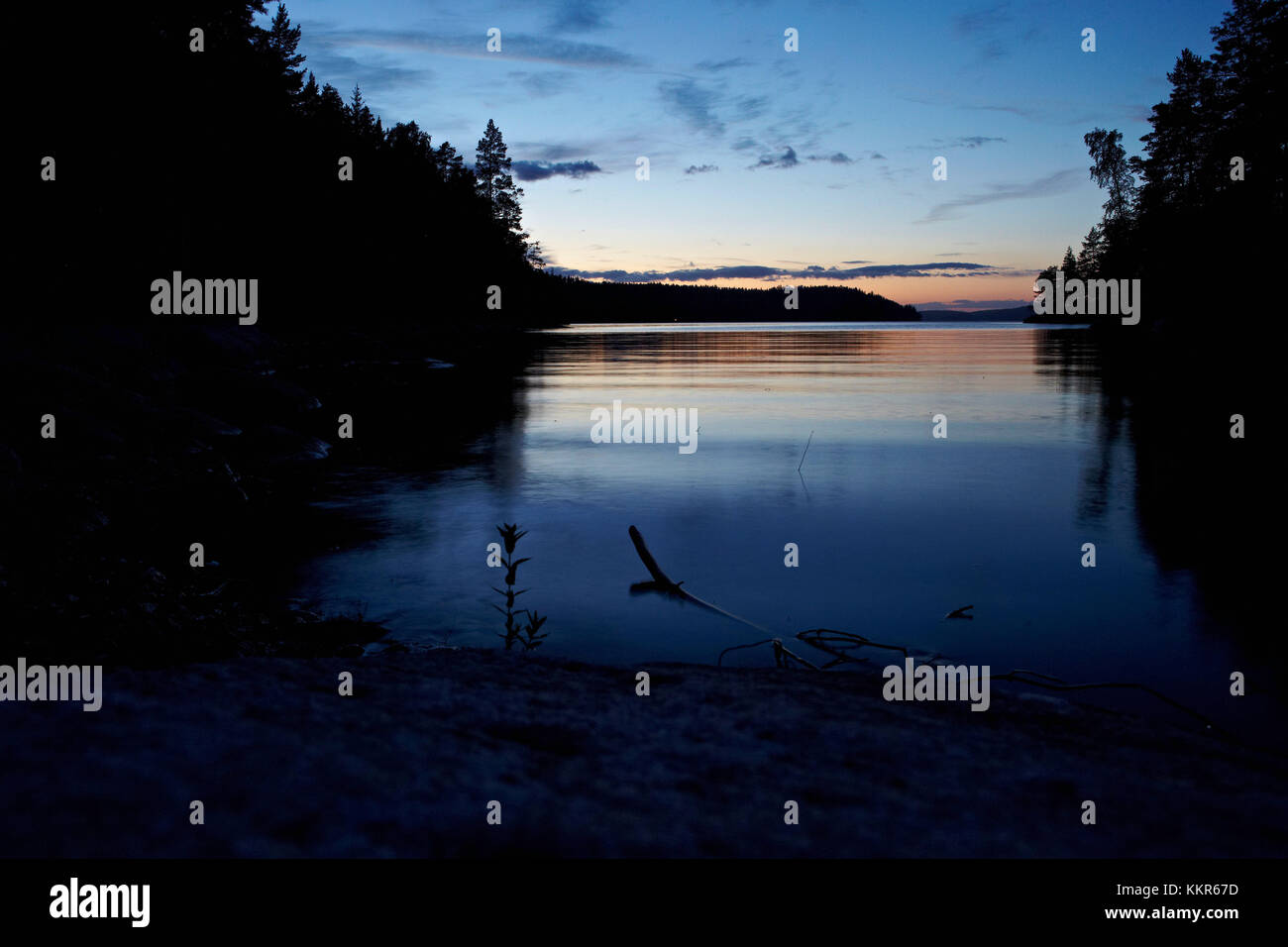 Crépuscule, Stora Le Lac, Dalsland, Götaland, Suède Banque D'Images