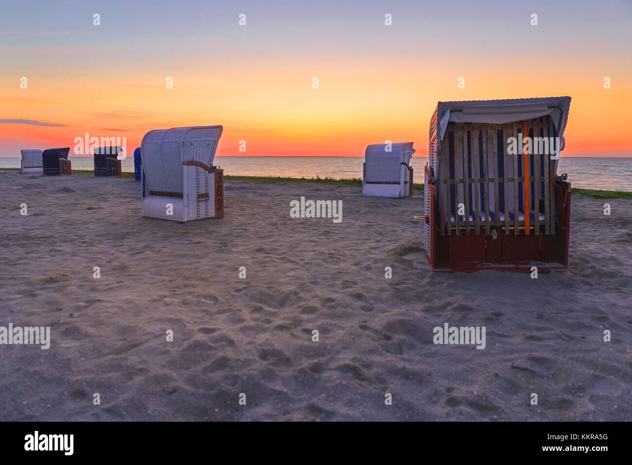 Coucher du soleil à la plage de Harlesiel Banque D'Images
