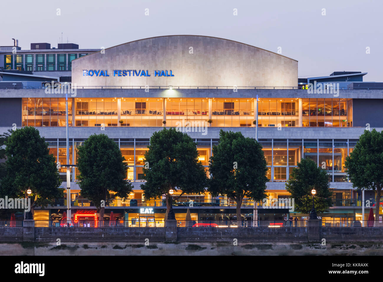 L'Angleterre, Londres, le southbank, Royal Festival Hall Banque D'Images