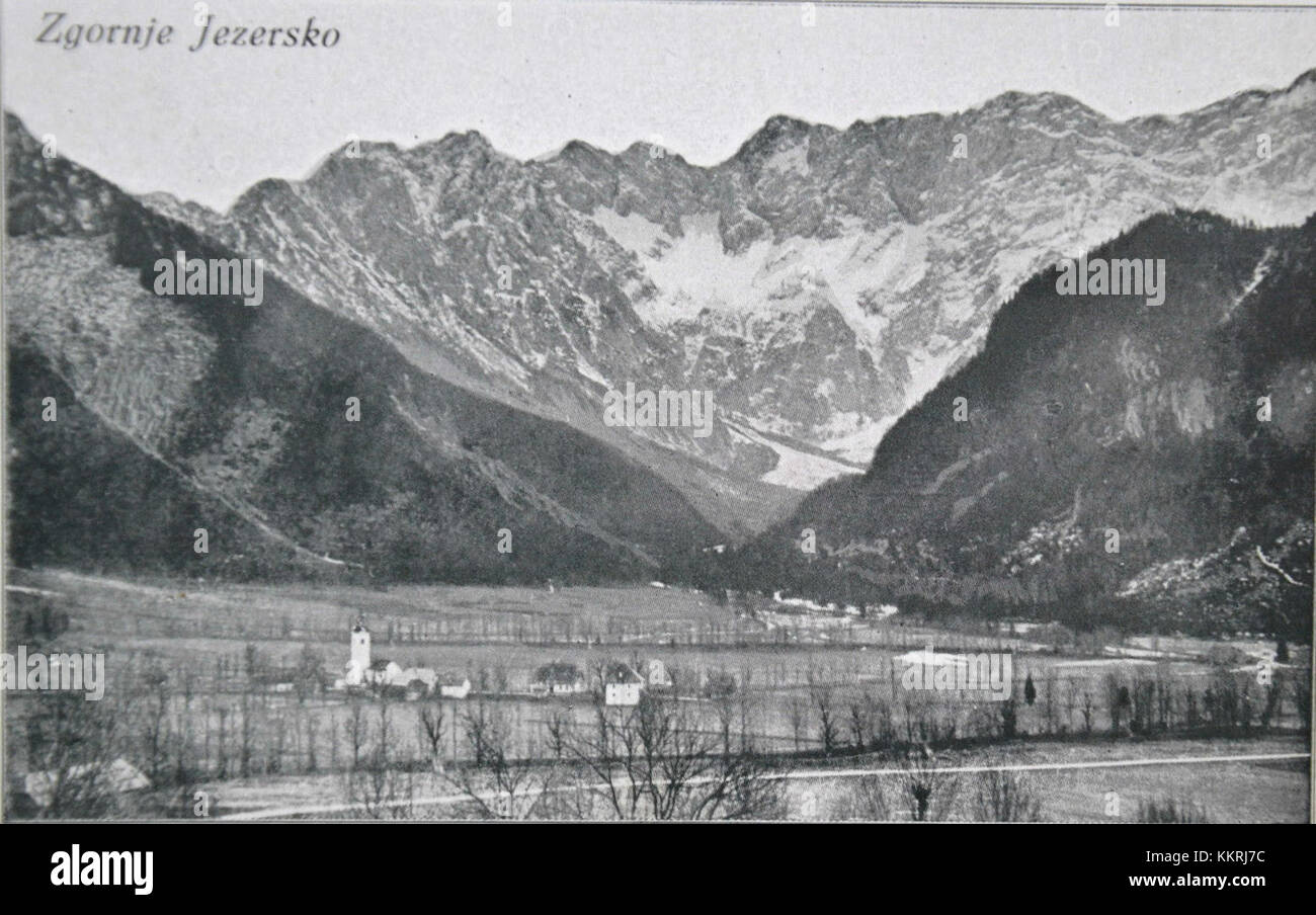 Cette carte postale vintage de 1927 présente le paysage pittoresque de Zgornje Jezersko, un village pittoresque de Slovénie, connu pour sa beauté naturelle et son environnement alpin. Banque D'Images