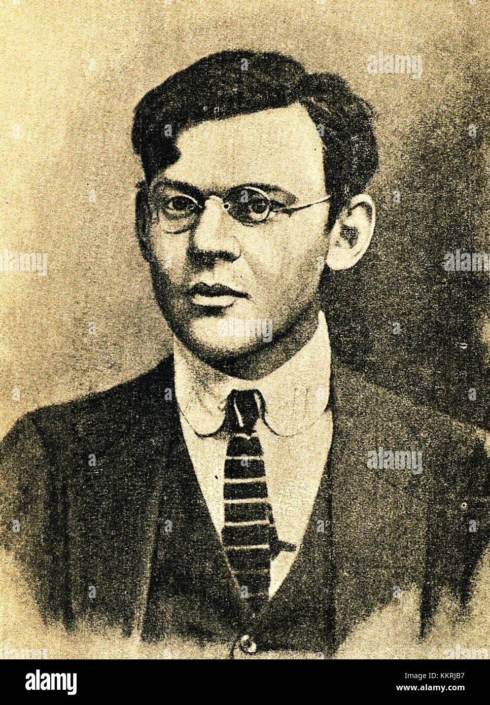 Une photographie en noir et blanc intitulée 'Usievitch Ga' montre Grigoriy Aleksandrovitch Usievitch, un révolutionnaire russe né en 1890 et exécuté en 1918, fournissant un lien visuel avec sa signification historique. Banque D'Images