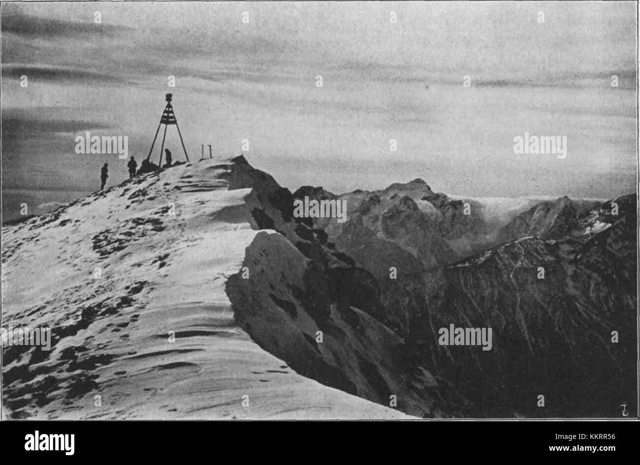 Photographie de 1923 montrant la vue du mont Kepe vers la chaîne de montagnes du Triglav en Slovénie. Banque D'Images