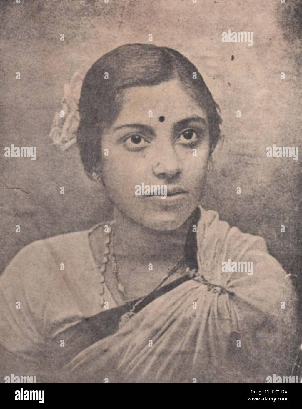 Une photographie de KAswathamma, capturant les traits et la tenue du sujet, dont les détails ne sont pas précisés. Banque D'Images