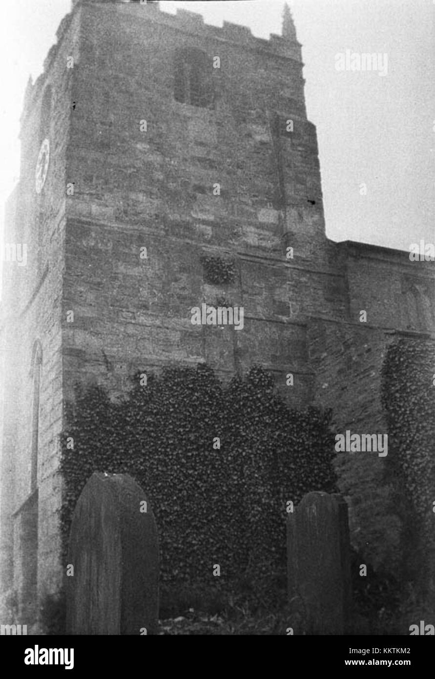 L'église Saint-Laurence à Pittington, au Royaume-Uni, est un important bâtiment religieux avec une valeur historique et architecturale significative, documenté sous KMB 16001000158166. Banque D'Images