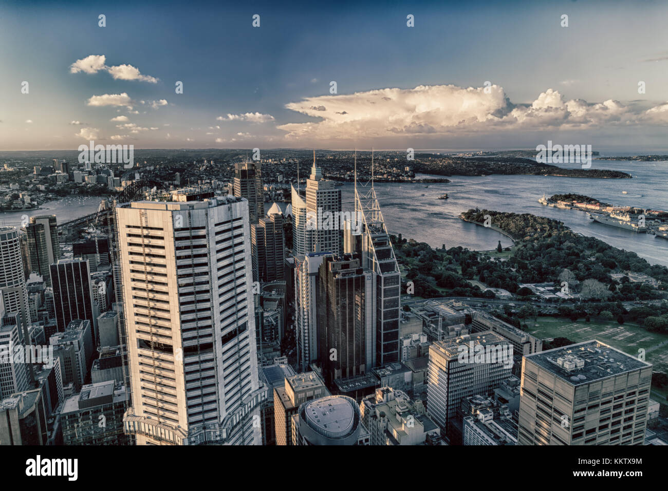 En australie sydney la vue depuis la tour gratte-ciel des yeux et de la chambre Banque D'Images