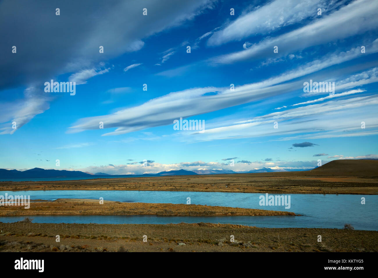 Rivière La Leona, Patagonie, Argentine, Amérique du Sud Banque D'Images