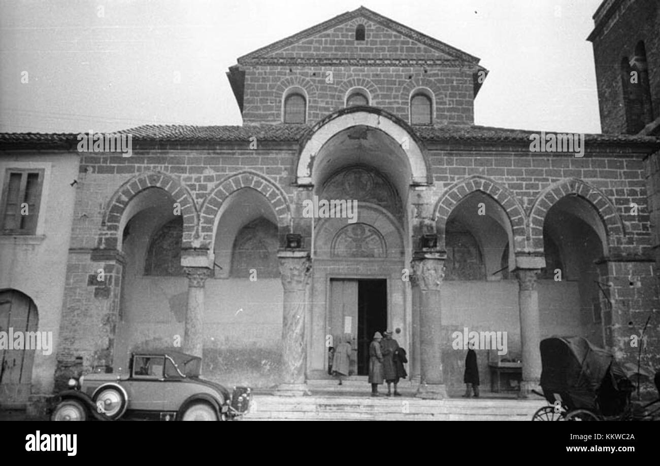 Capoue est une ancienne ville d'Italie, connue pour ses sites archéologiques datant de l'époque romaine. La ville a une signification historique et présente d'importantes ruines de l'Empire romain. Banque D'Images