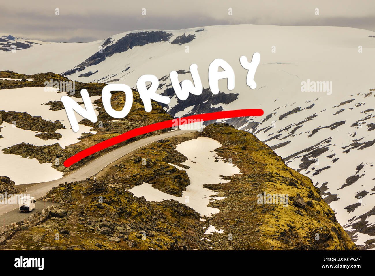 Le nibbevegen Road jusqu'à la montagne dalsnibba, Norvège Banque D'Images
