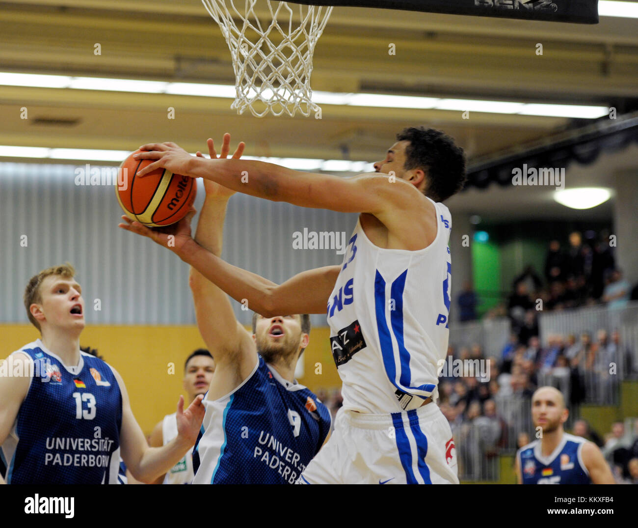 Karlsruhe, Allemagne. 02e décembre 2017. Jareelle Reischel (PSK) Am ball, GES/ Basketball/ ProA: PSK Lions - paniers Paderborn 02.12.2017 -- |usage dans le monde crédit: dpa/Alay Live News Banque D'Images