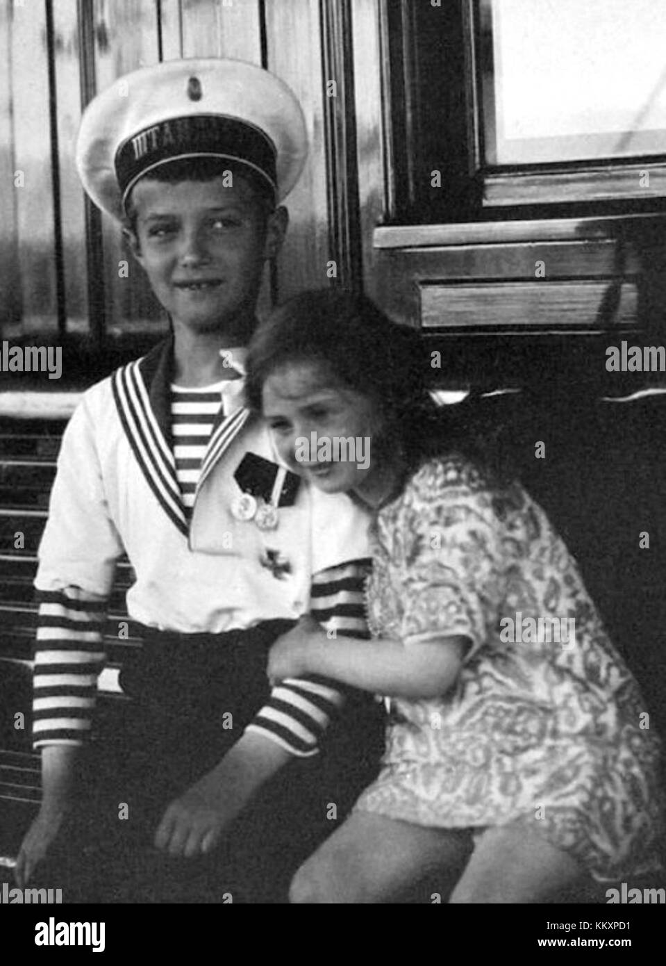 Tsarevich Alexeï Romanov de Russie et la princesse Ileana de Roumanie étaient tous deux des figures importantes de la royauté européenne. Alexeï était le plus jeune fils du tsar Nicolas II, et Ileana était une princesse roumaine et la fille du roi Ferdinand I. Banque D'Images