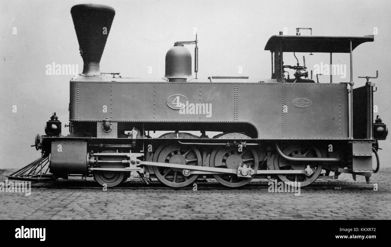 NGR 2 6 0T No 41 désigne un modèle de locomotive spécifique, qui fait partie d'une catégorie plus large de moteurs à vapeur utilisés dans le transport ferroviaire. Ce type de moteur est important dans l'histoire du transport ferroviaire industriel. Banque D'Images