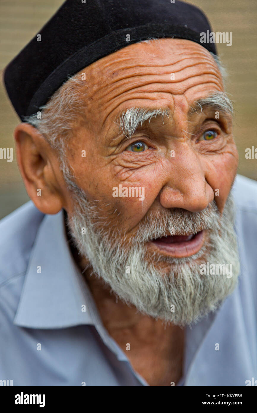 Homme âgé d'Ouzbékistan, à Kokand, en Ouzbékistan. Banque D'Images