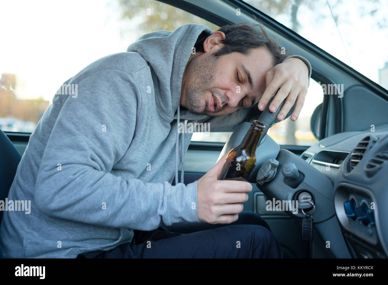 Alcool au volant Banque de photographies et d'images à haute résolution -  Alamy