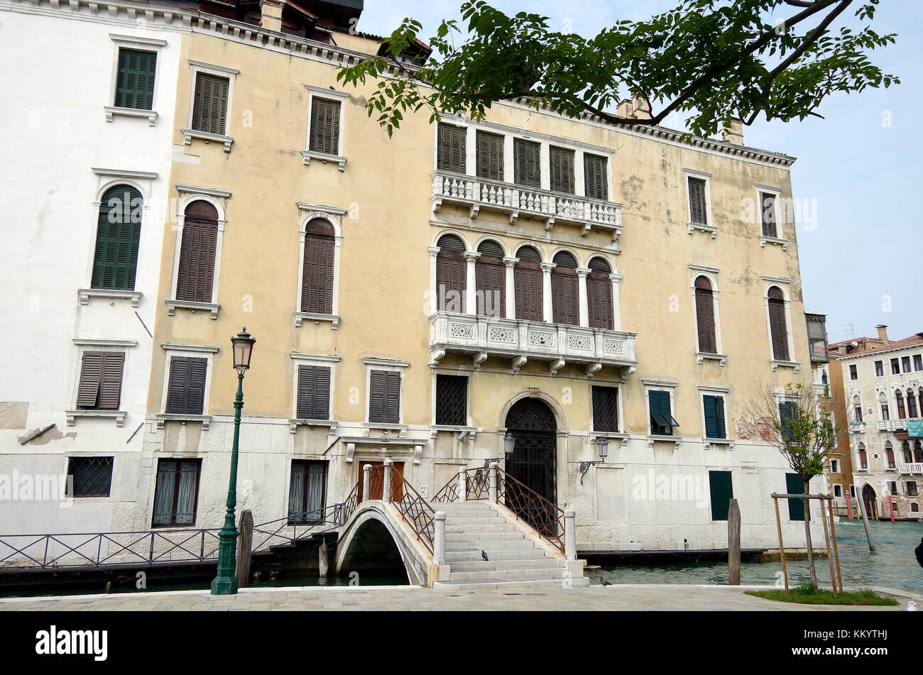 Palazzo Loredan Cini, Grand Canal, Venise, Italie. Banque D'Images