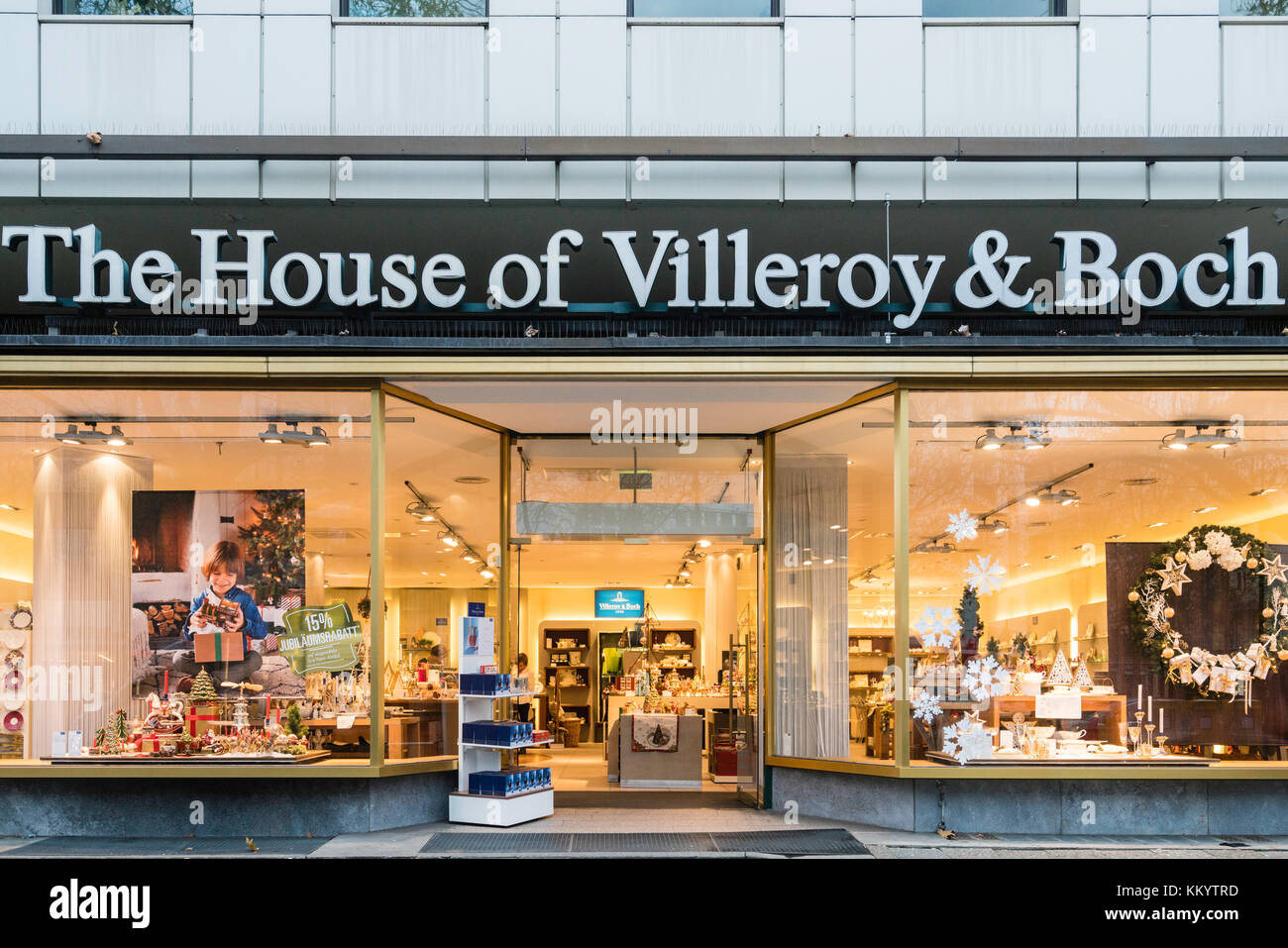Maison du magasin Villeroy & Boch sur la célèbre rue commerçante Kurfürstendamm à Berlin, Allemagne. Banque D'Images