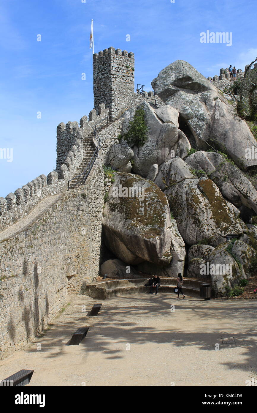 Château des Maures de Sintra, datant de l'époque médiévale. Le Portugal. Banque D'Images